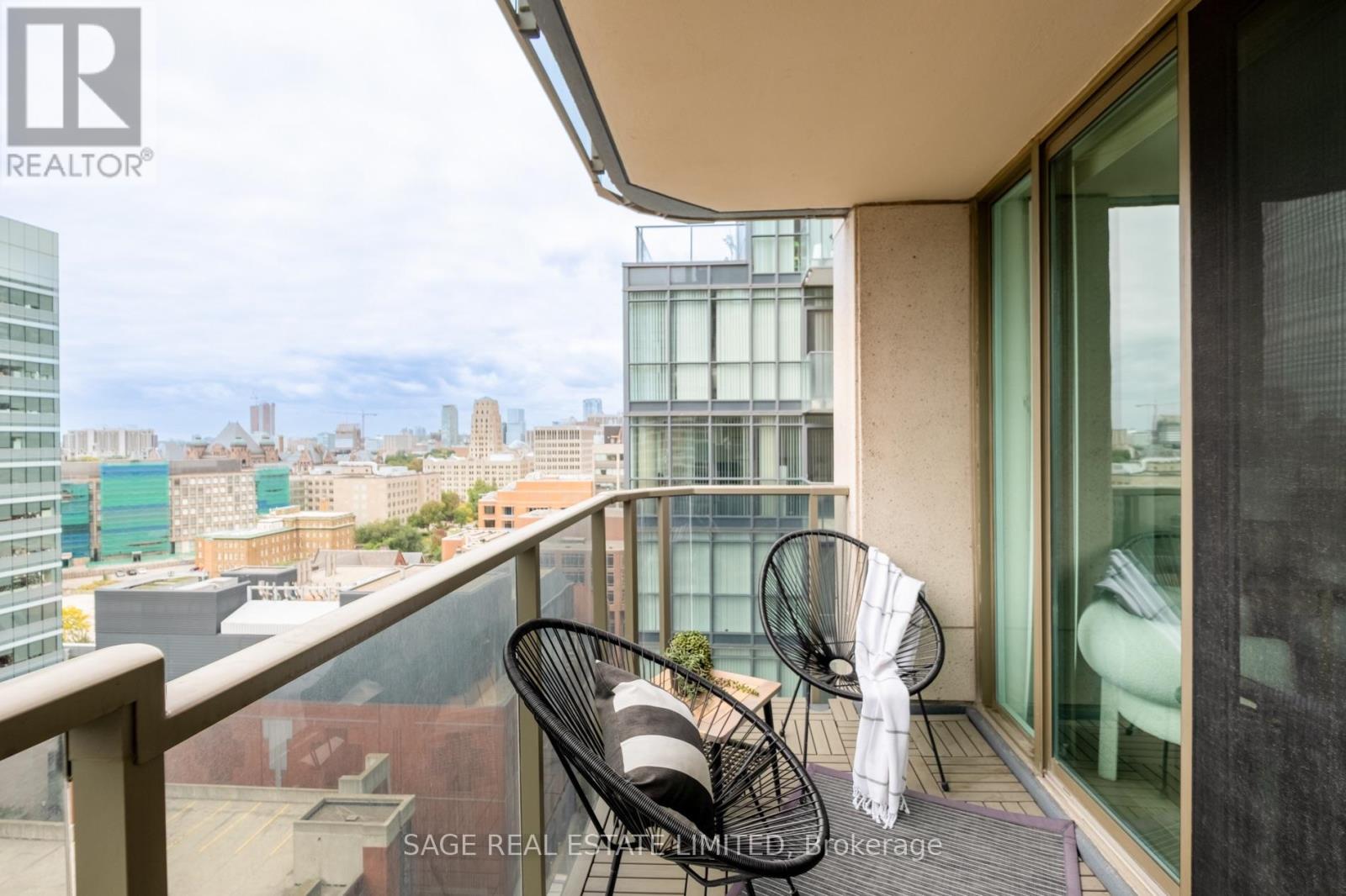 2109 - 750 Bay Street, Toronto, Ontario  M5G 1N6 - Photo 9 - C13849536