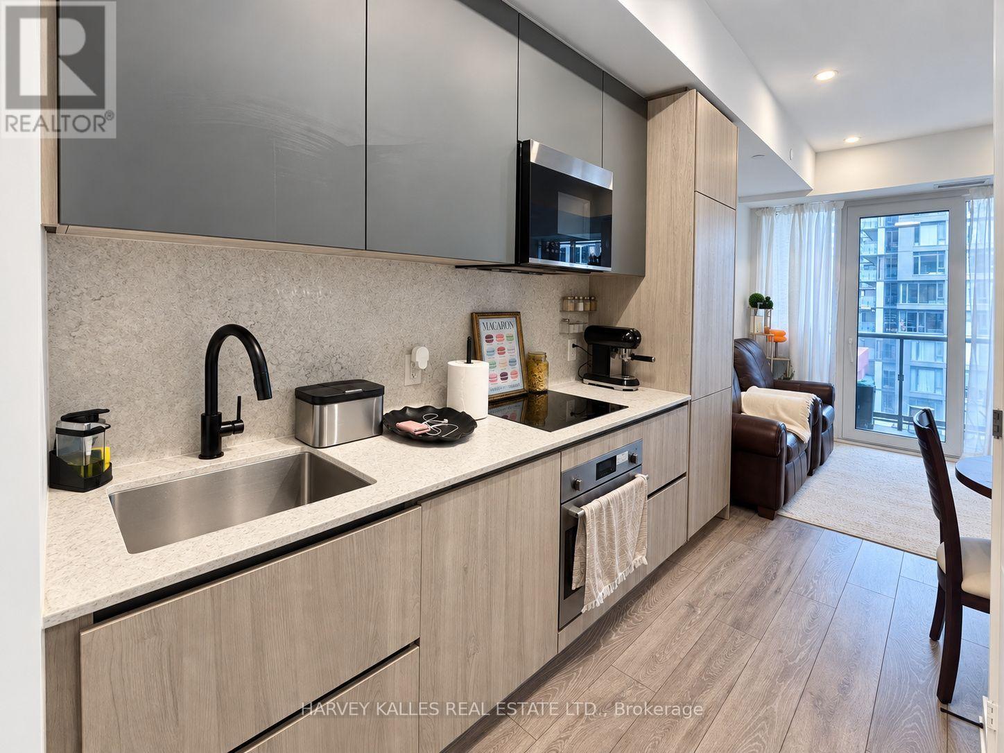 915 - 108 Peter Street, Toronto, Ontario  M5V 2G7 - Photo 3 - C13849610