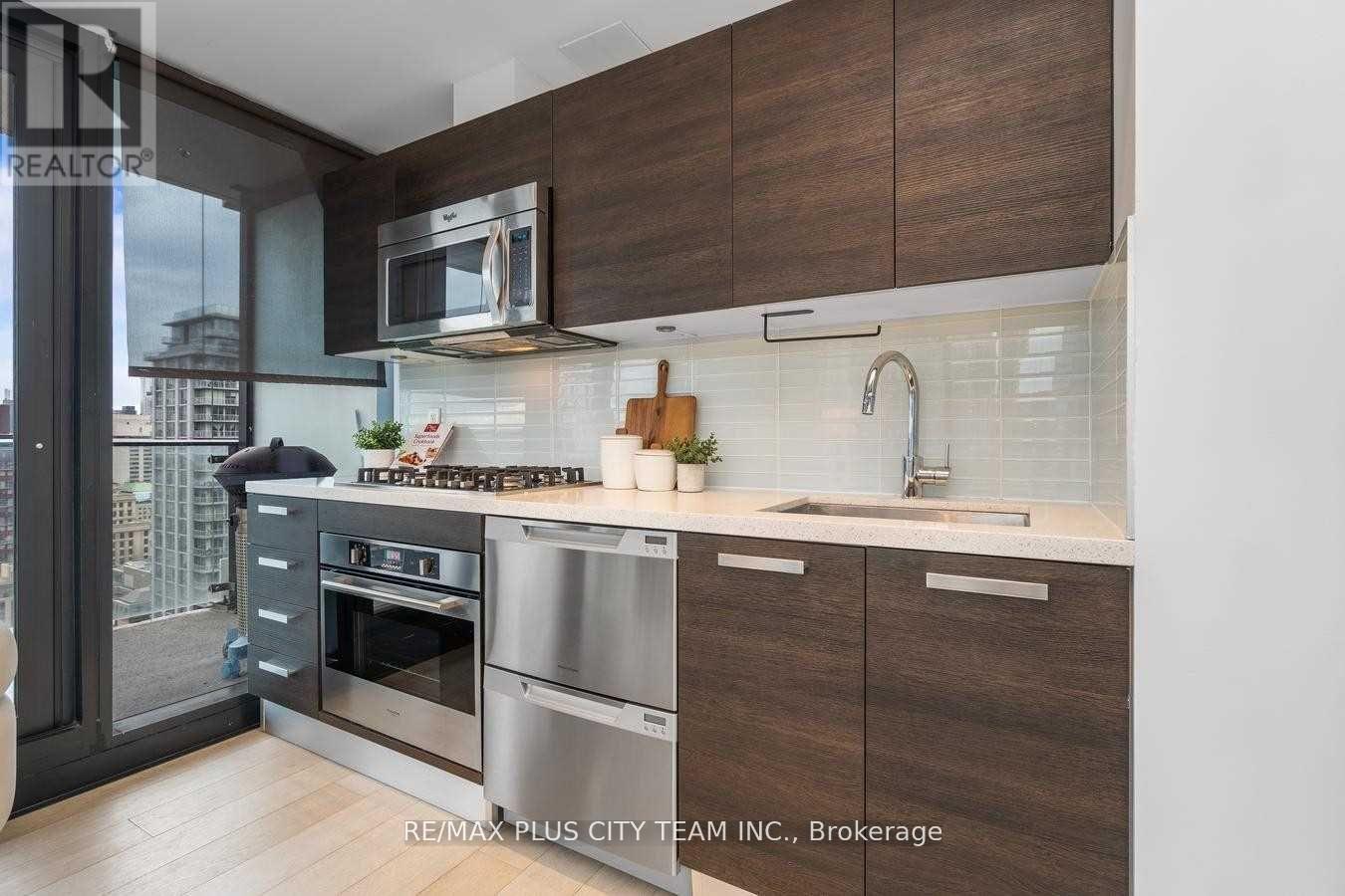 2701 - 224 King Street W, Toronto, Ontario  M5V 1H8 - Photo 12 - C13849676