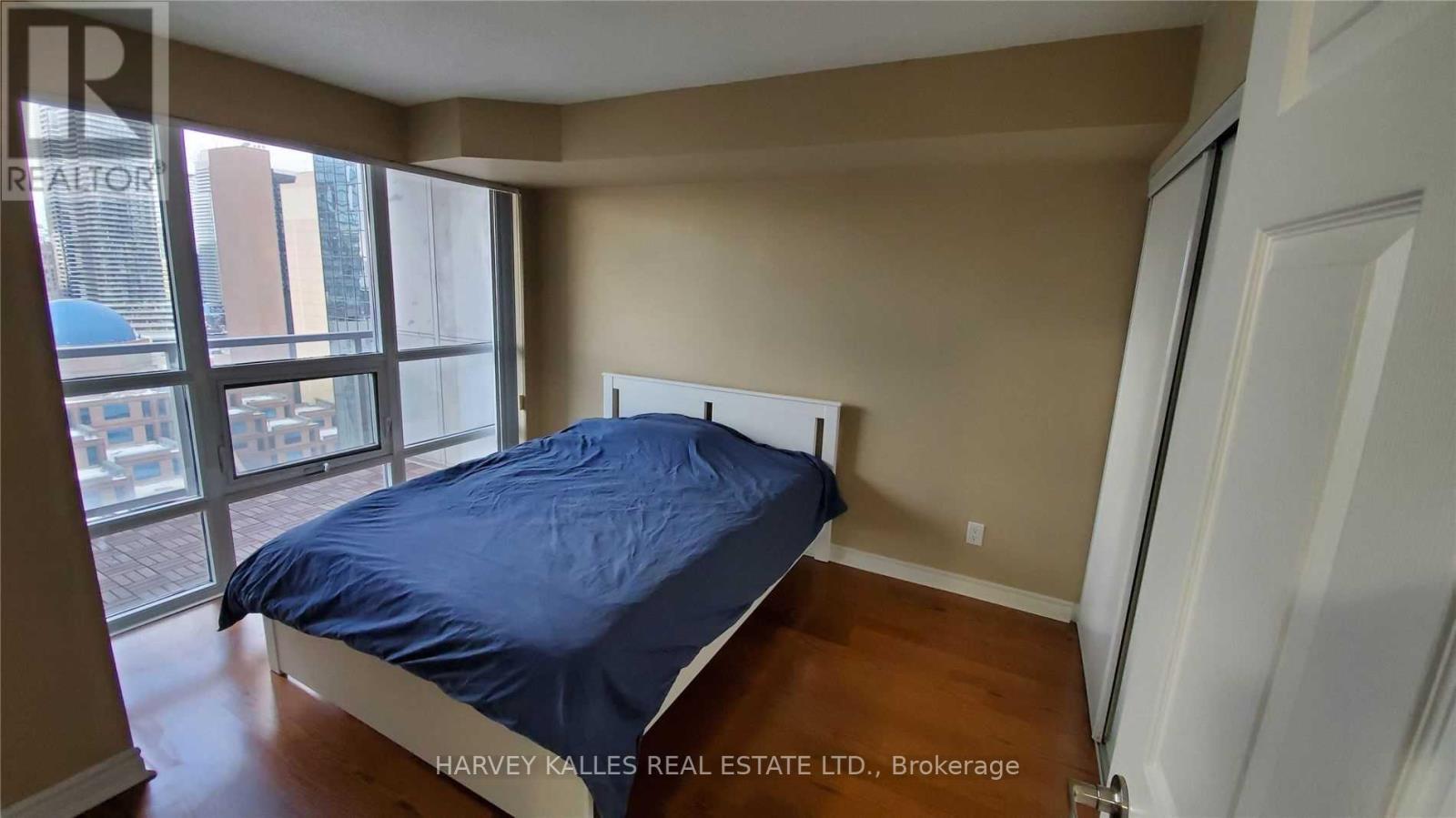 2313 - 763 Bay Street, Toronto, Ontario  M5G 2R3 - Photo 5 - C13849684
