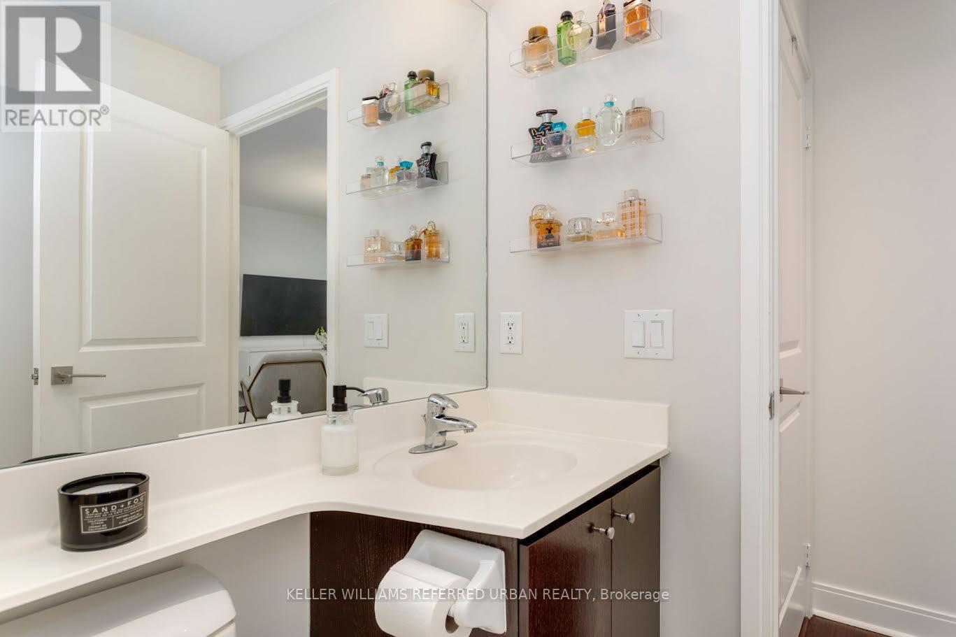 301 - 1 Scott Street, Toronto, Ontario  M5E 1A1 - Photo 18 - C13849732