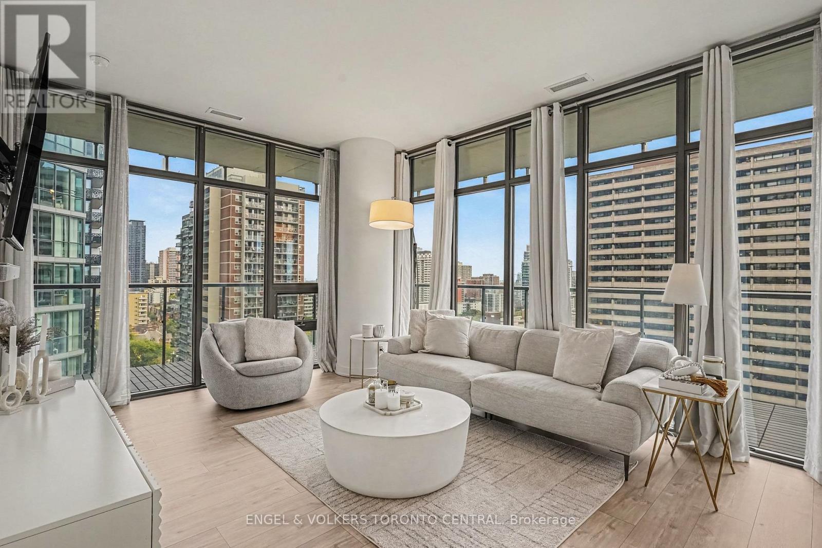 1503 - 33 Charles Street E, Toronto, Ontario  M4Y 1R9 - Photo 6 - C13849814