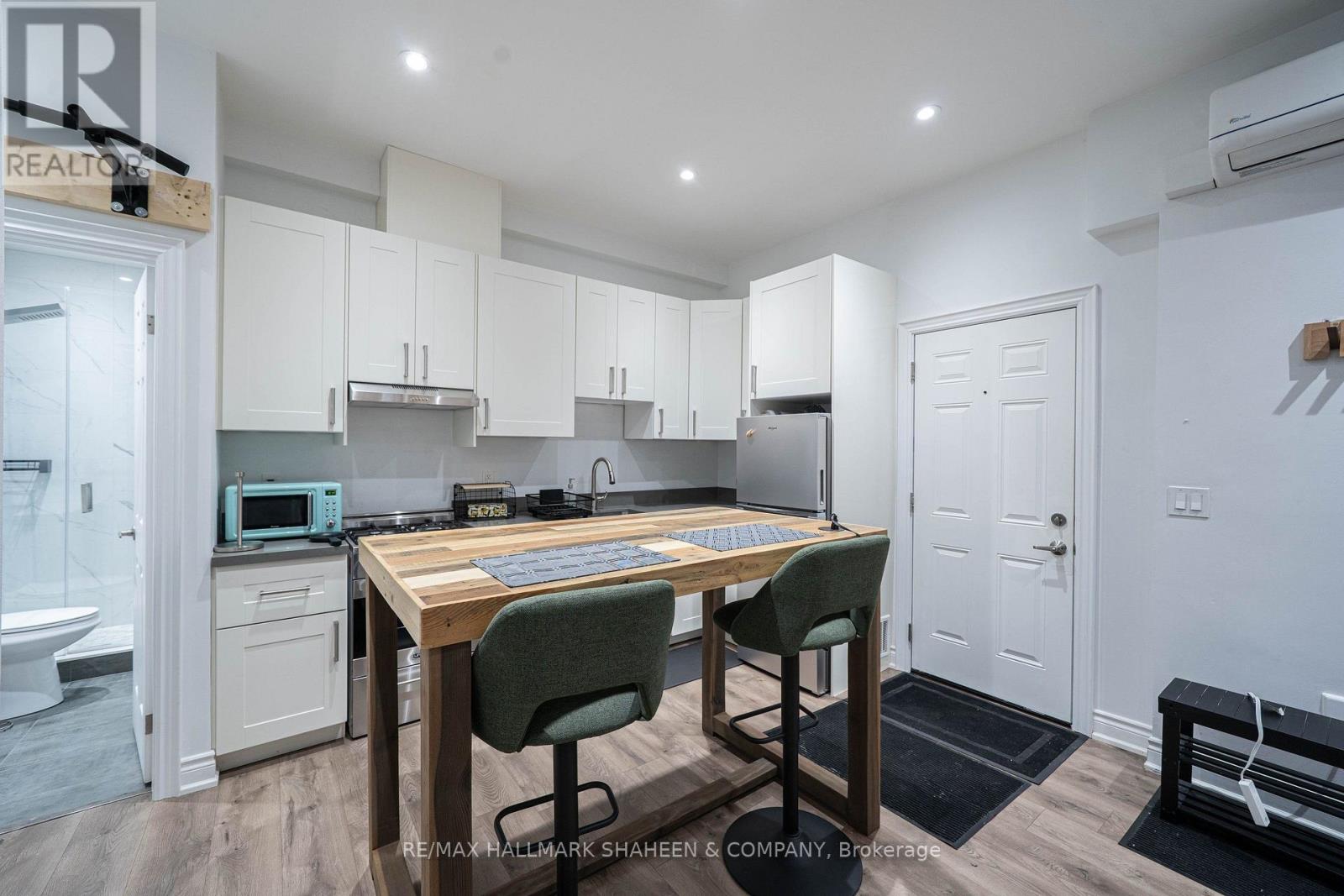 Studio - 208 Dovercourt Road, Toronto, Ontario  M6J 3C8 - Photo 6 - C13849852