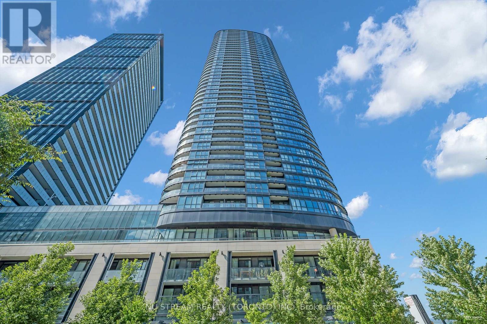 516 - 585 Bloor Street E, Toronto, Ontario  M4W 0B3 - Photo 2 - C13849868
