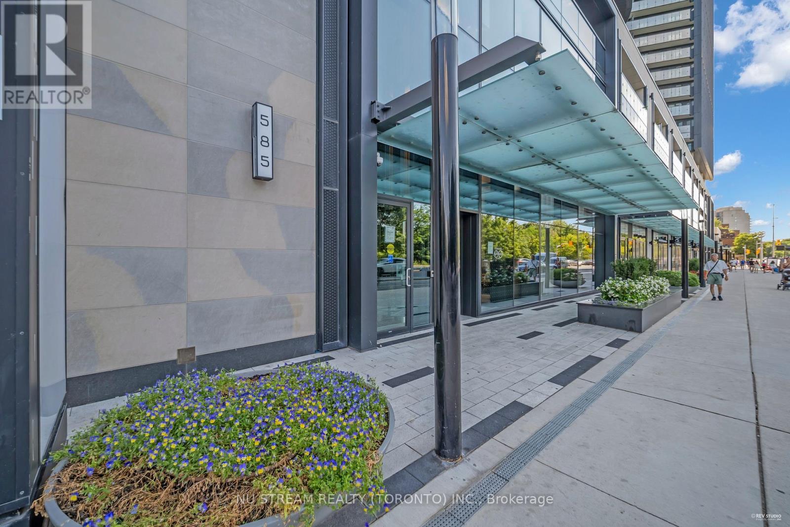 516 - 585 Bloor Street E, Toronto, Ontario  M4W 0B3 - Photo 4 - C13849868