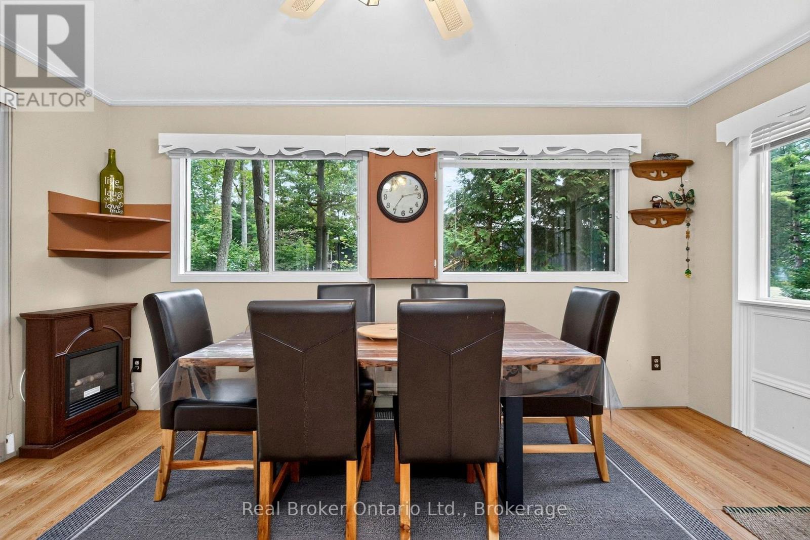 16 Fredrick Avenue, Tiny, Ontario  L0L 1P0 - Photo 12 - S13849548