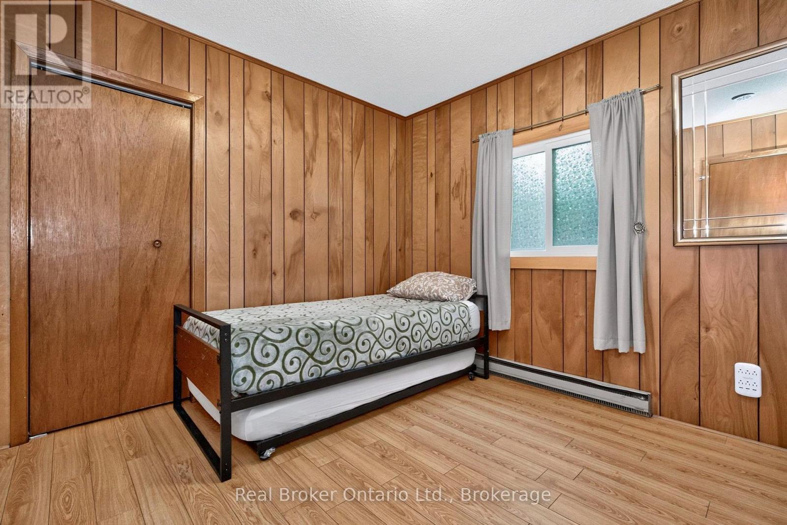 16 Fredrick Avenue, Tiny, Ontario  L0L 1P0 - Photo 19 - S13849548