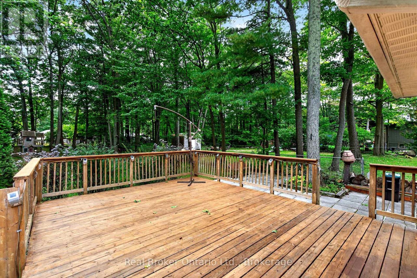 16 Fredrick Avenue, Tiny, Ontario  L0L 1P0 - Photo 23 - S13849548