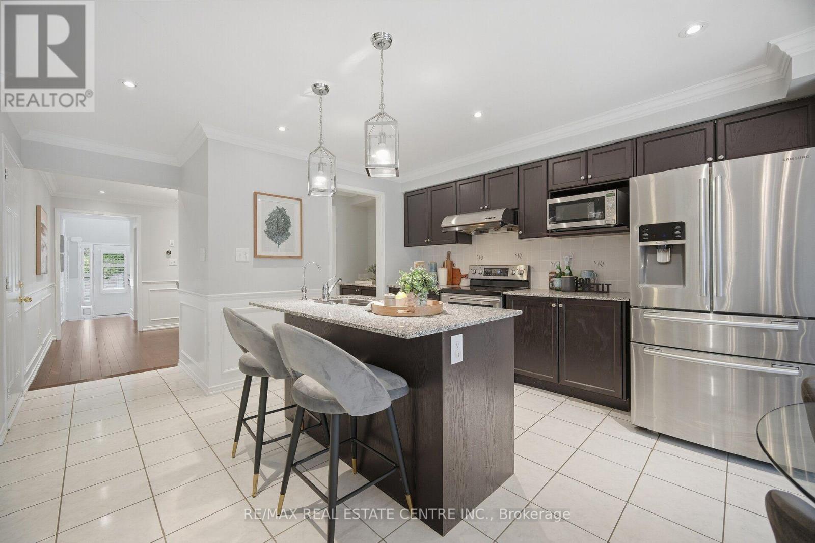 33 Mosely Crescent, Ajax, Ontario  L1Z 0M9 - Photo 13 - E13849598