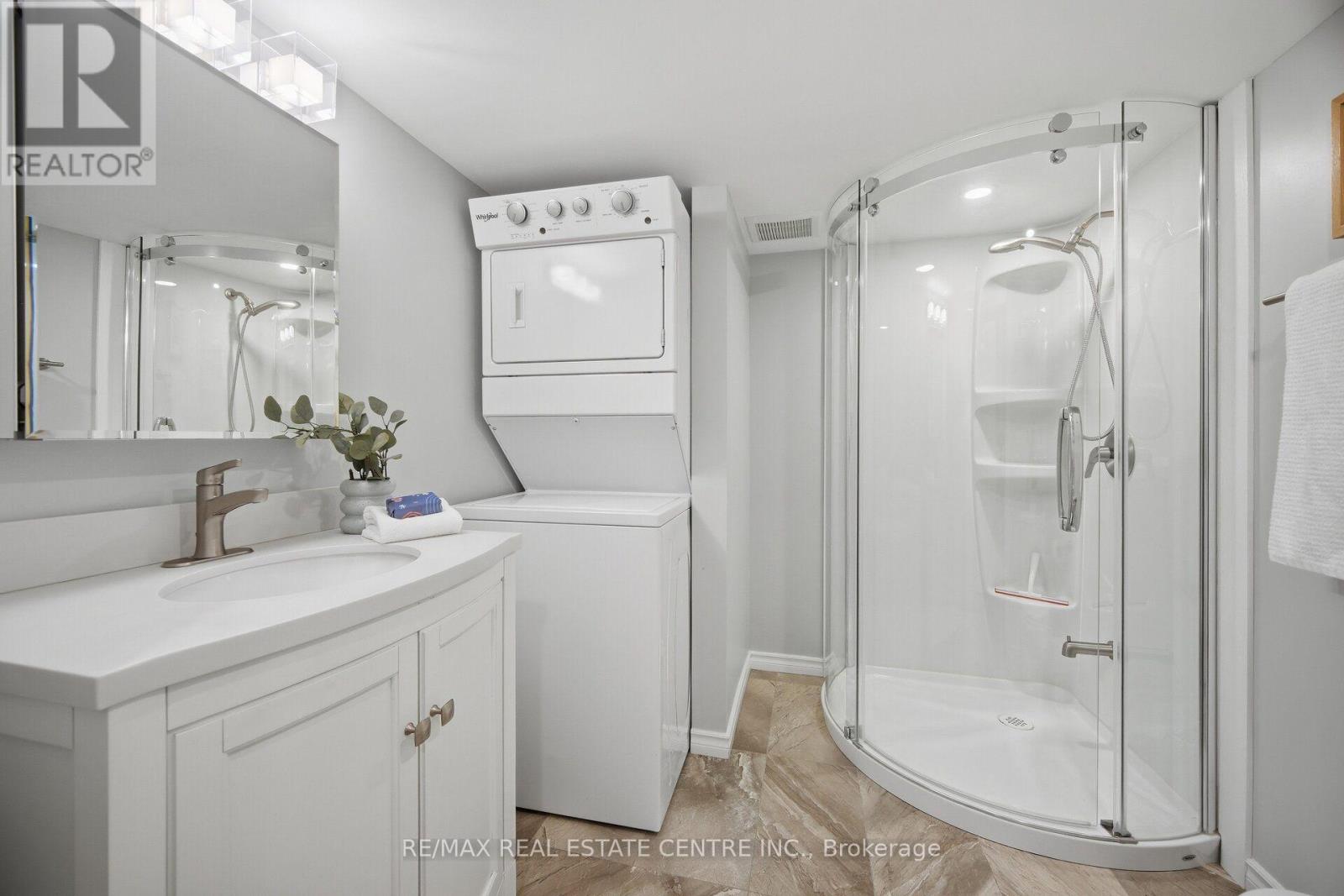 33 Mosely Crescent, Ajax, Ontario  L1Z 0M9 - Photo 47 - E13849598