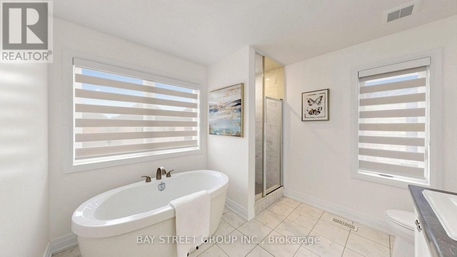 13 Micklefield Avenue, Whitby, Ontario  L1P 0C2 - Photo 35 - E13849872