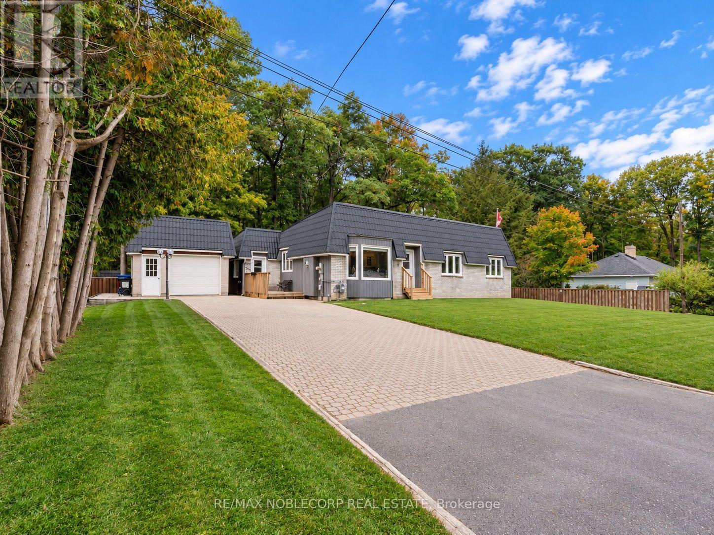 3914 Rosemary Lane, Innisfil, Ontario  L9S 2L6 - Photo 2 - N13771850