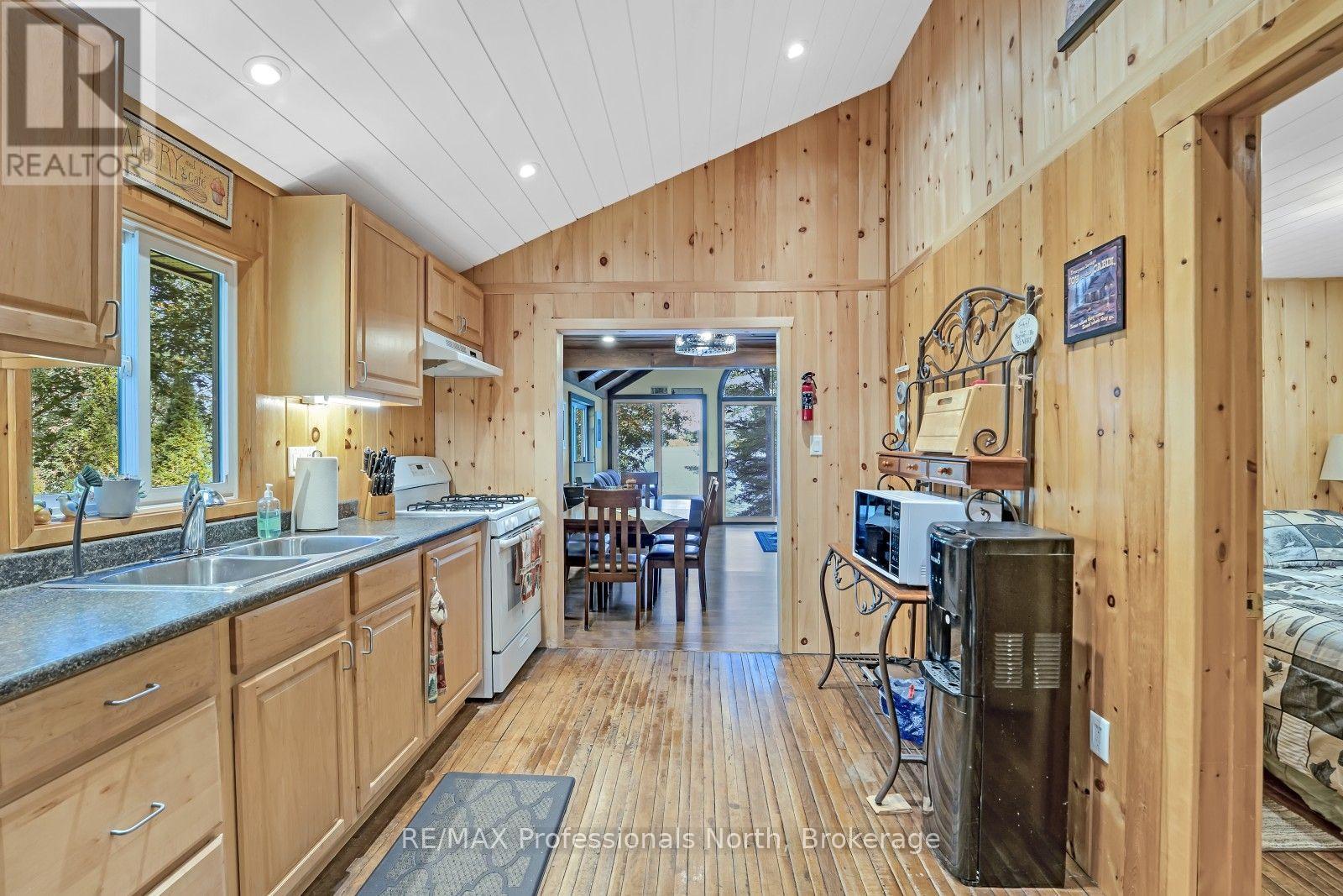 1035 Harvest Moon Lane, Algonquin Highlands, Ontario  K0M 1S0 - Photo 11 - X13849760