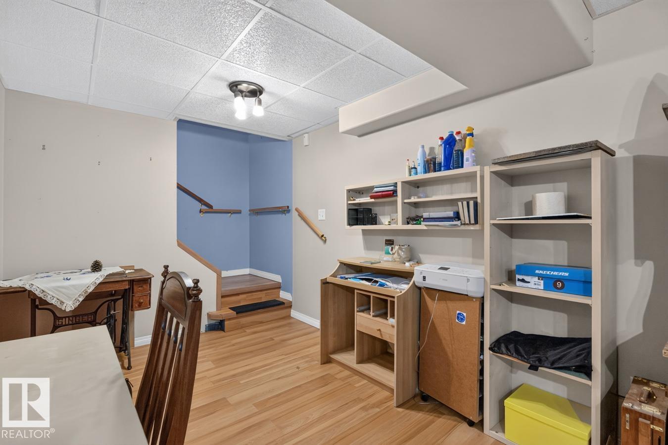 3511 106 AV NW