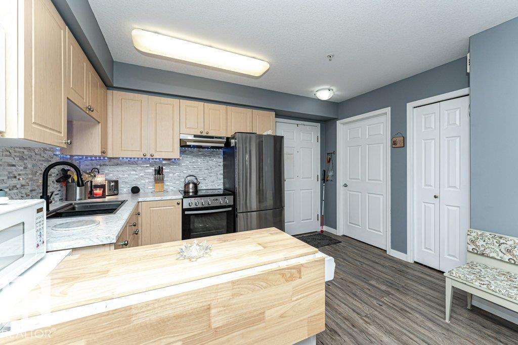 #233 8802 SOUTHFORT DR