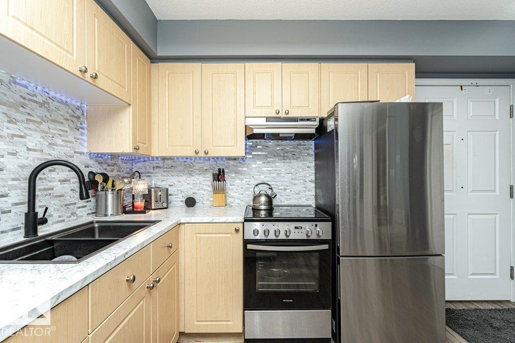 #233 8802 SOUTHFORT DR