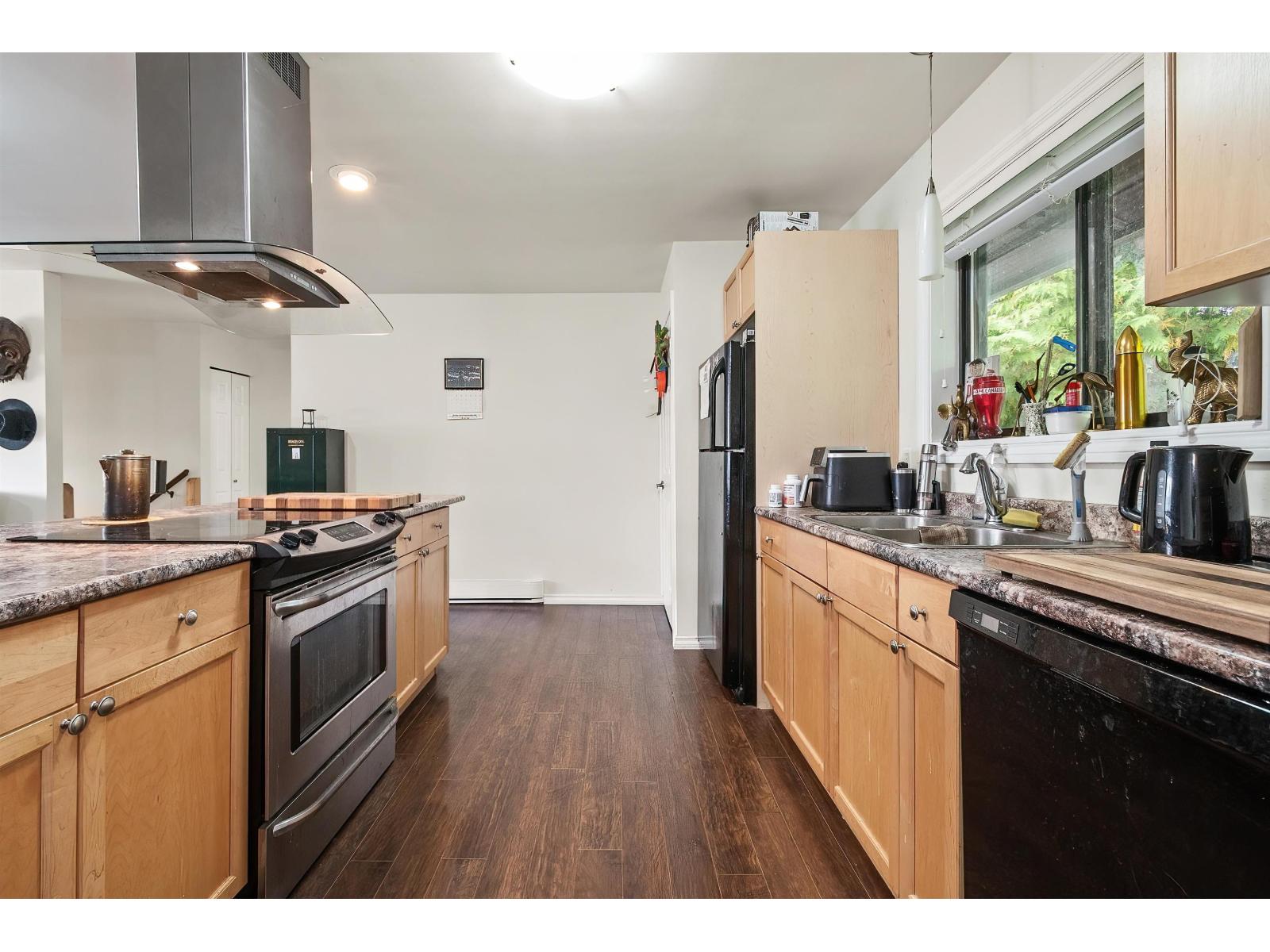 8792 BELLEVUE DRIVE|Chilliwack Proper West