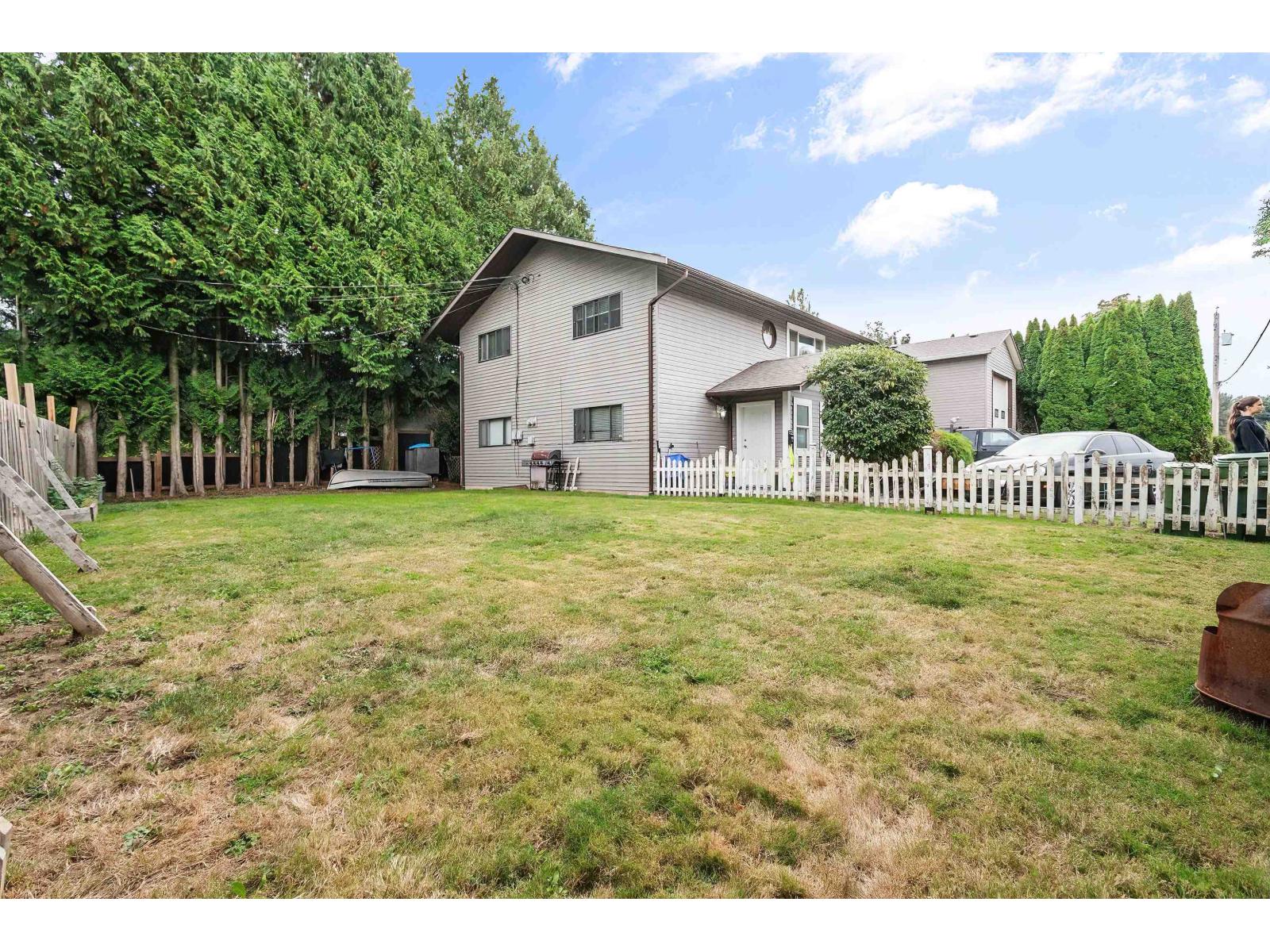 8792 BELLEVUE DRIVE|Chilliwack Proper West