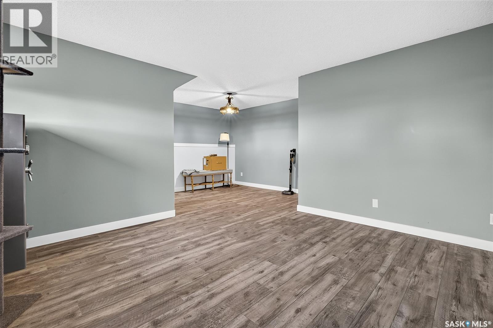1010 9th Avenue Sw, Moose Jaw, Saskatchewan  S6H 5X5 - Photo 36 - SK050045