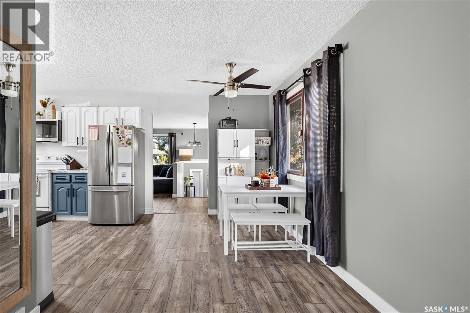 1010 9th Avenue Sw, Moose Jaw, Saskatchewan  S6H 5X5 - Photo 7 - SK050045