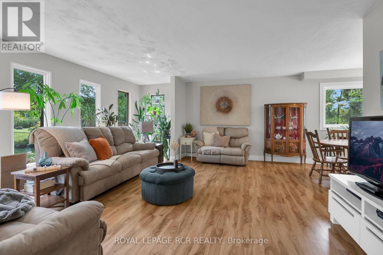 19842 Yonge Street, East Gwillimbury, Ontario  L9N 1A9 - Photo 10 - N13849552