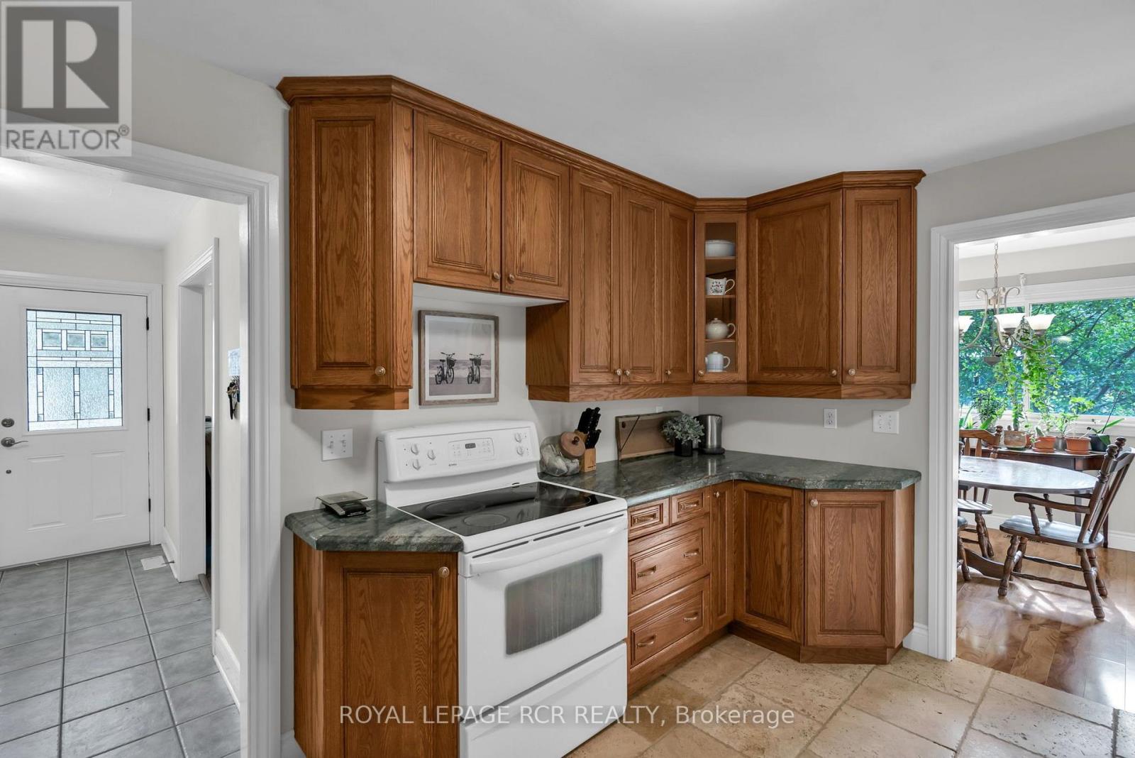 19842 Yonge Street, East Gwillimbury, Ontario  L9N 1A9 - Photo 16 - N13849552