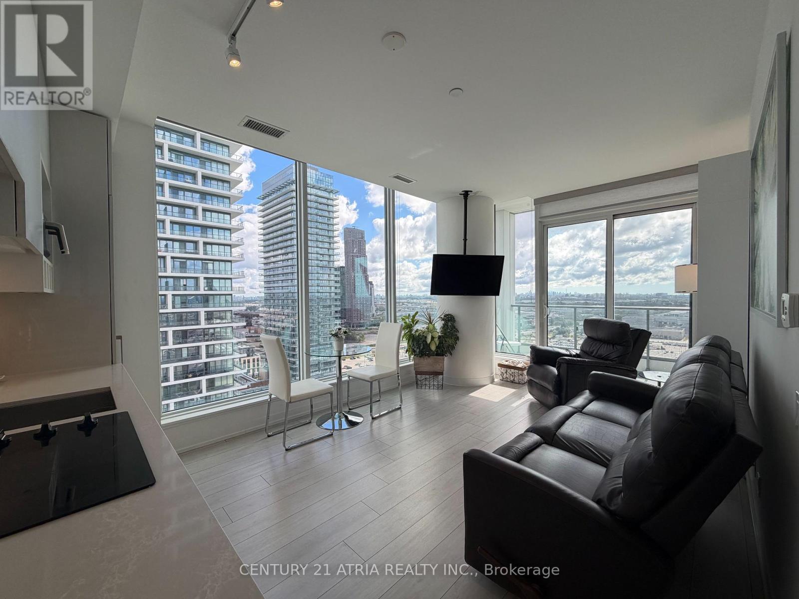 2303 - 898 PORTAGE PARKWAY, Vaughan, Ontario