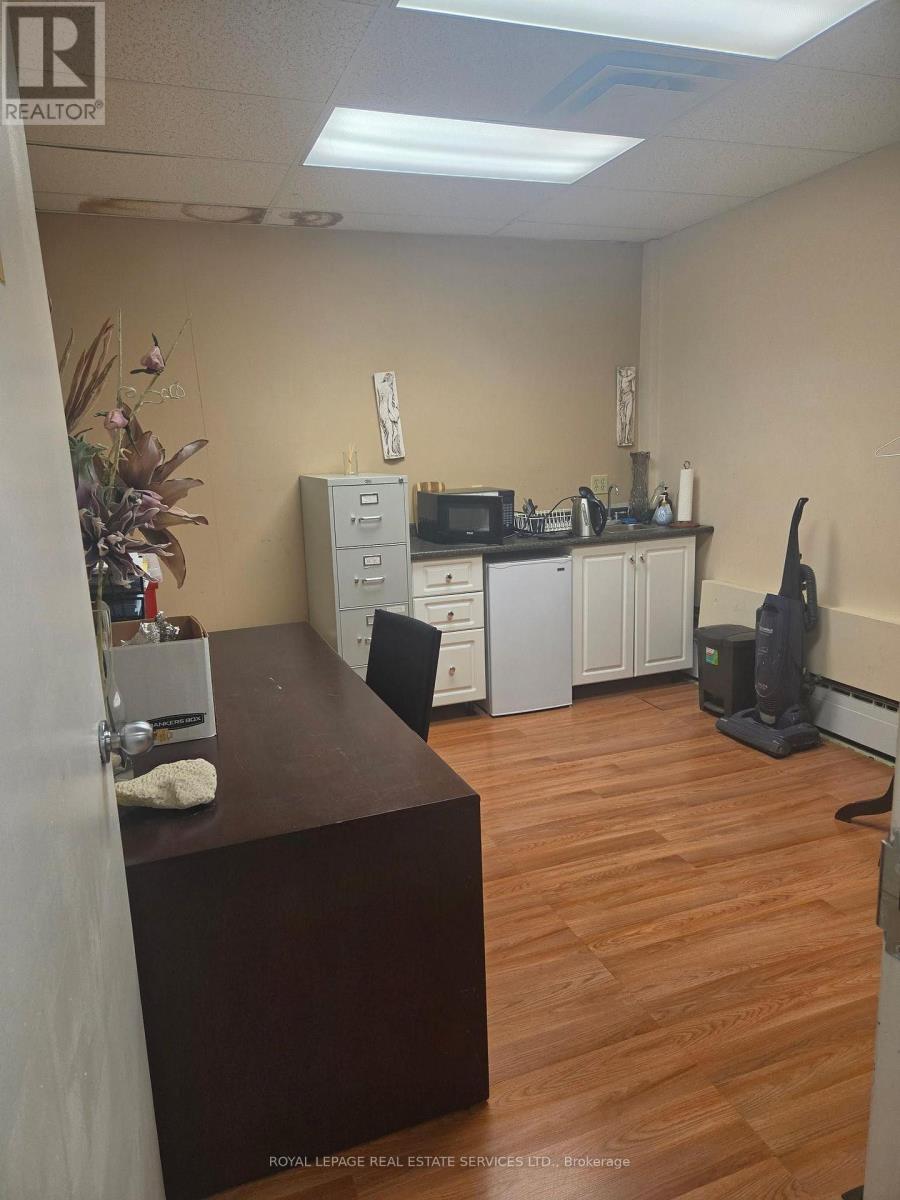 205 - 10211 YONGE STREET, Richmond Hill, Ontario
