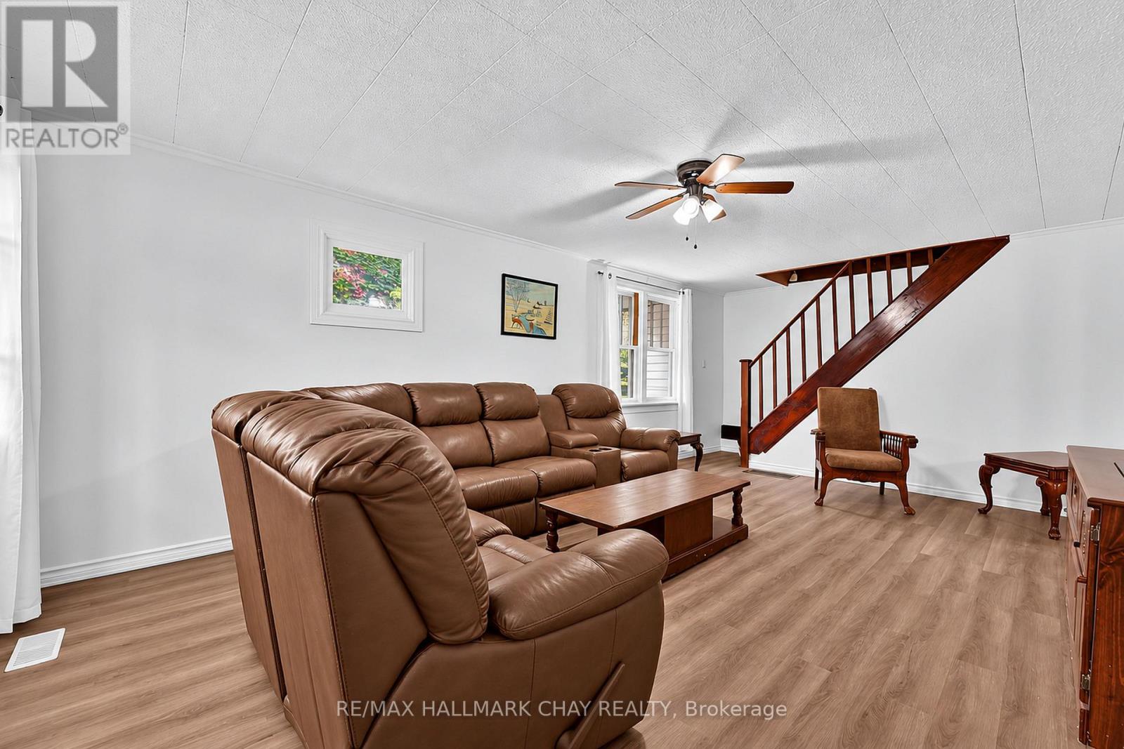 275 Harvey Street, Orillia, Ontario  L3V 3M6 - Photo 8 - S13849758