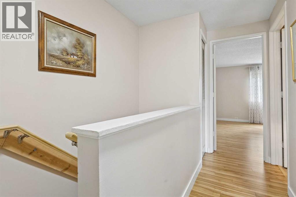 23, 330 Canterbury Drive SW