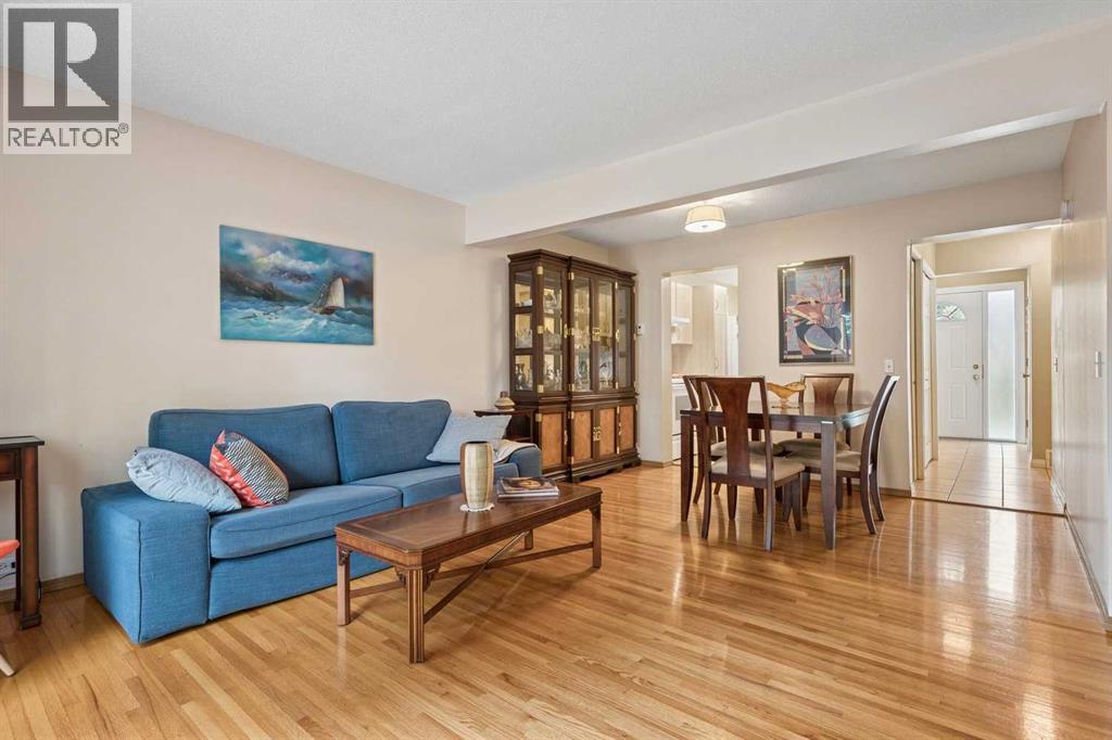 23, 330 Canterbury Drive SW