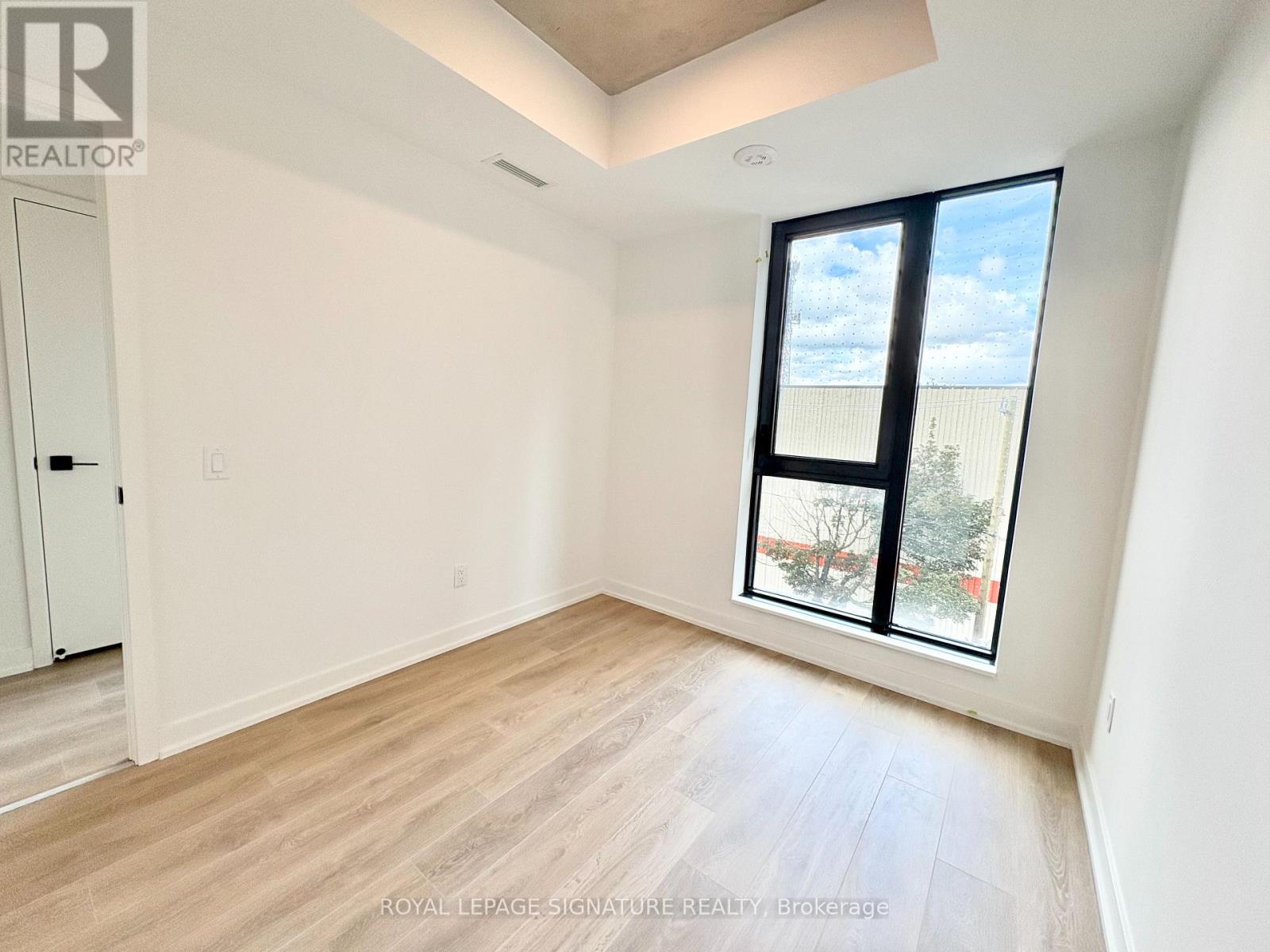 415 - 1 Vine Avenue, Toronto, Ontario  M6P 0C8 - Photo 11 - W13849594