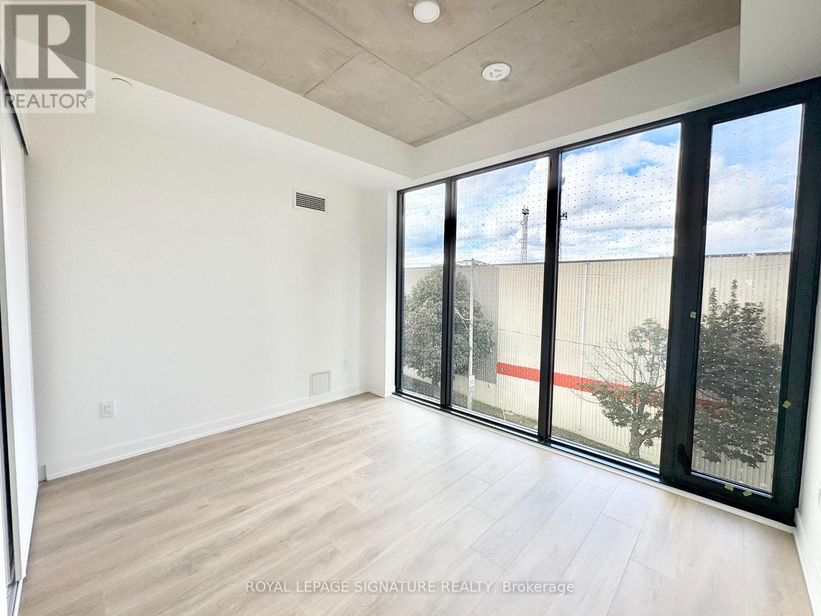 415 - 1 Vine Avenue, Toronto, Ontario  M6P 0C8 - Photo 15 - W13849594
