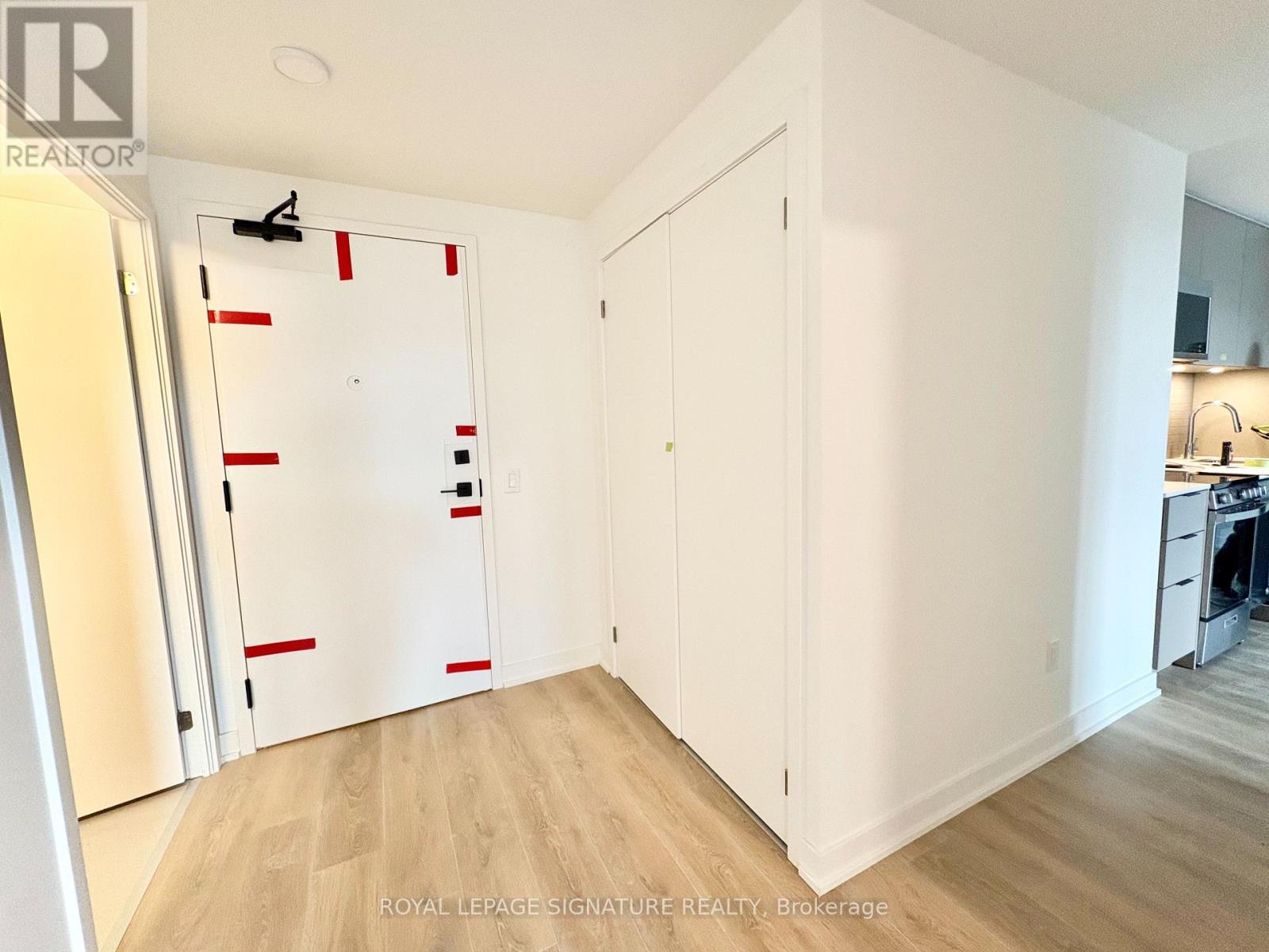 415 - 1 Vine Avenue, Toronto, Ontario  M6P 0C8 - Photo 18 - W13849594