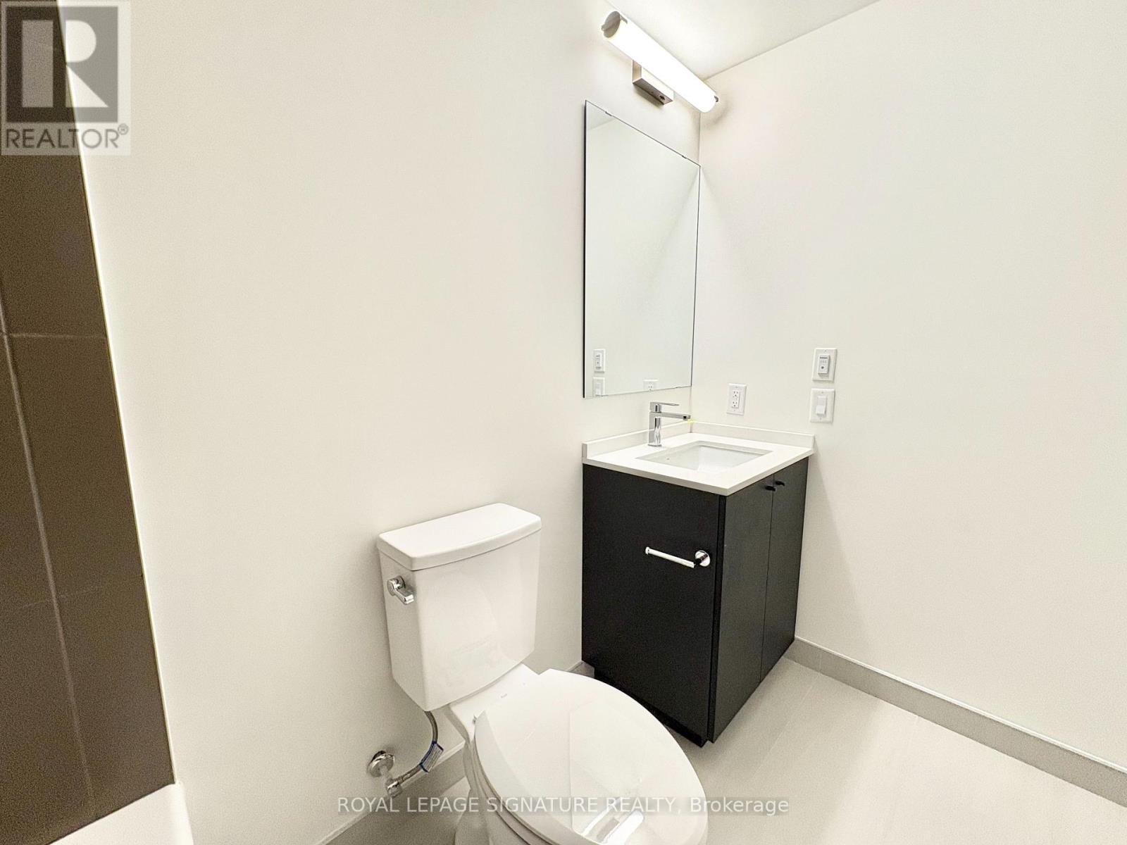 415 - 1 Vine Avenue, Toronto, Ontario  M6P 0C8 - Photo 9 - W13849594