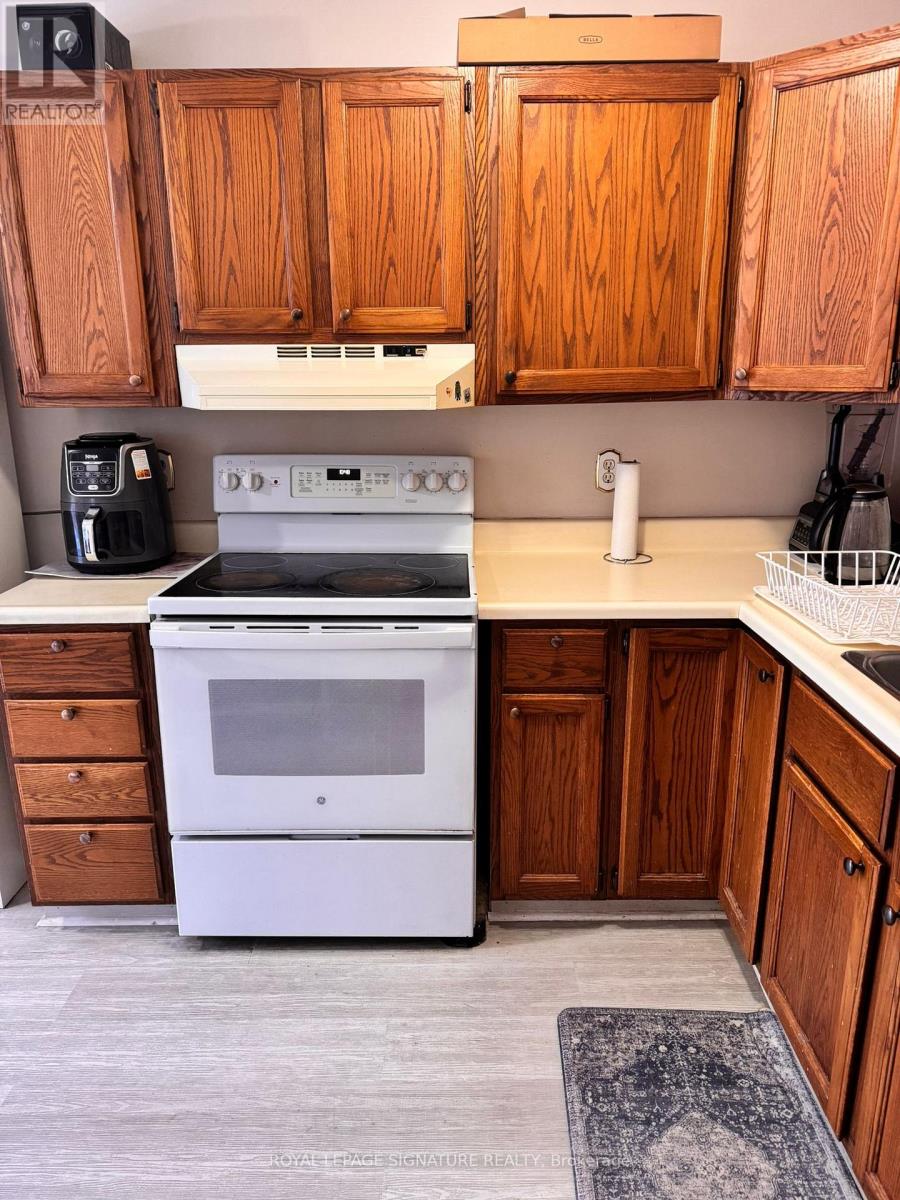 32 - 31 Parkview Drive, Orangeville, Ontario  L9W 4H7 - Photo 6 - W13849624