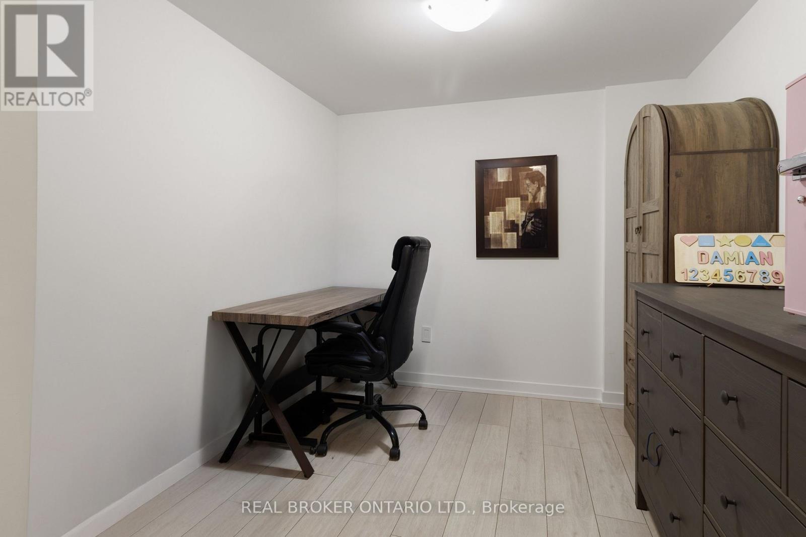605 - 556 Marlee Avenue, Toronto, Ontario M6B 0B1 - Photo 10 - W13849784