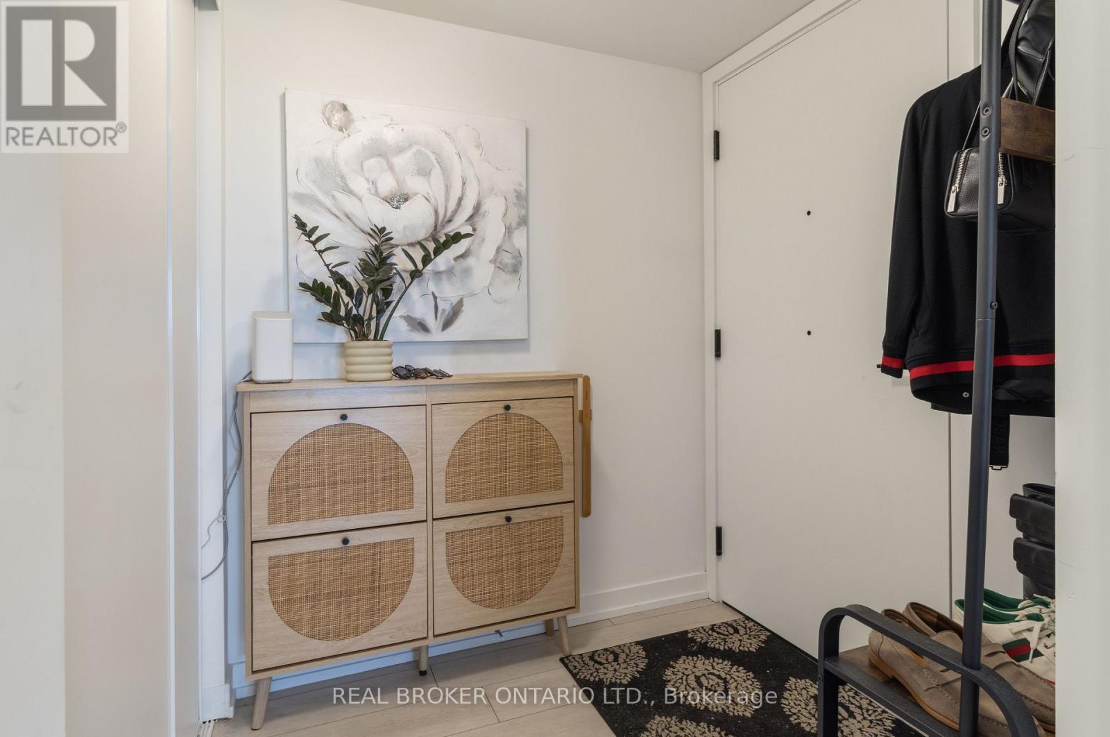 605 - 556 Marlee Avenue, Toronto, Ontario M6B 0B1 - Photo 5 - W13849784