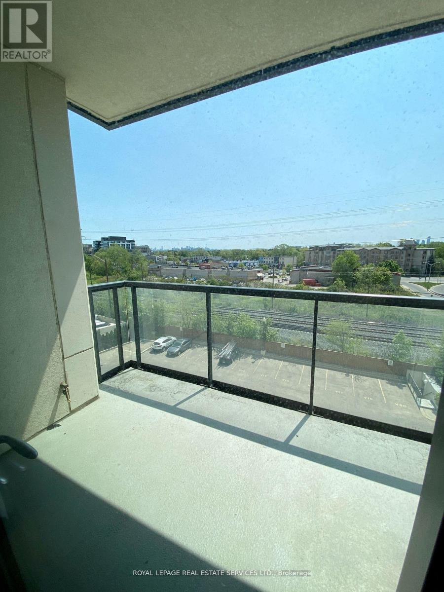 502 - 1135 Royal York Road, Toronto, Ontario  M9A 0C3 - Photo 18 - W13849824
