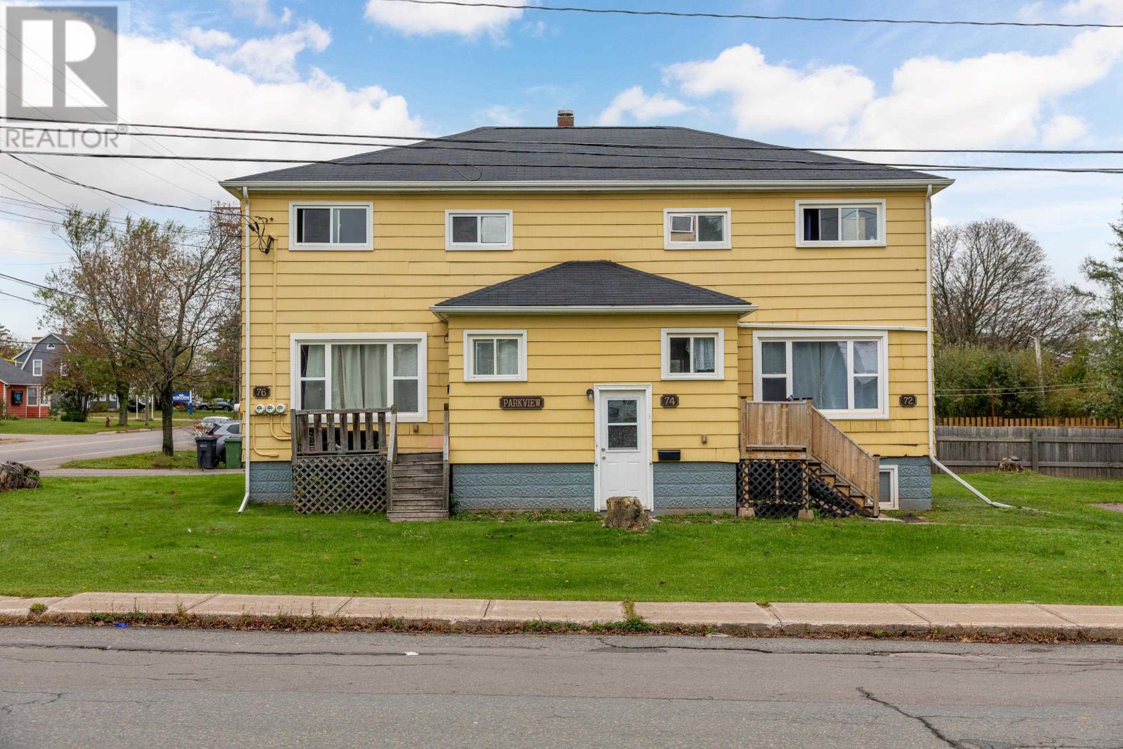 72,74,76 Parkview Drive, Charlottetown, Prince Edward Island  C1A 2E2 - Photo 2 - 202624824