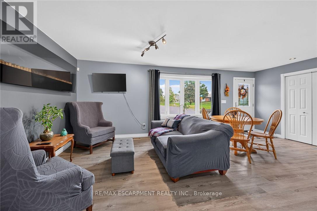 28 Nelles Street E, Haldimand, Ontario  N0A 1R0 - Photo 15 - X13849672