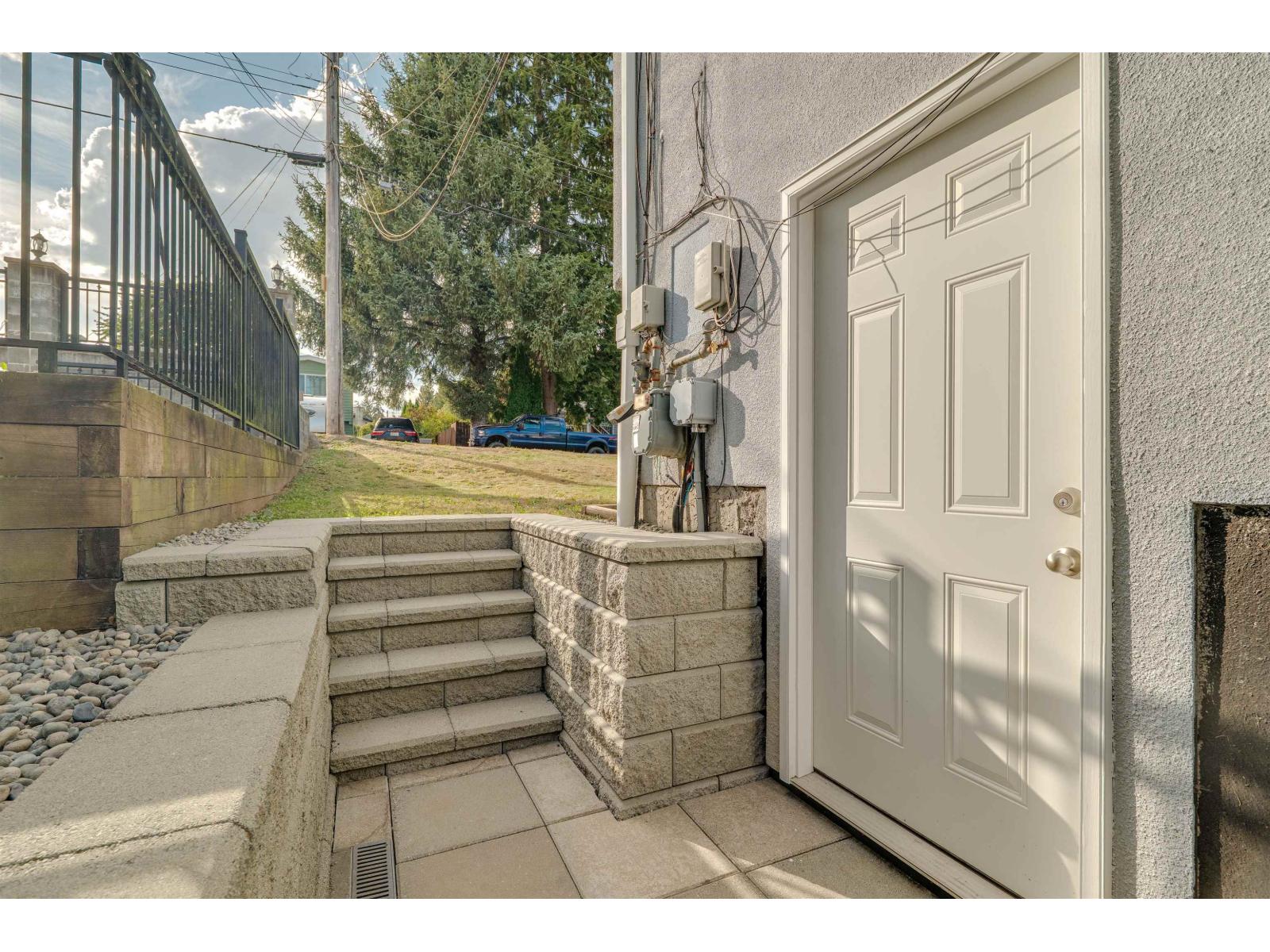 7820 FALCON CRESCENT