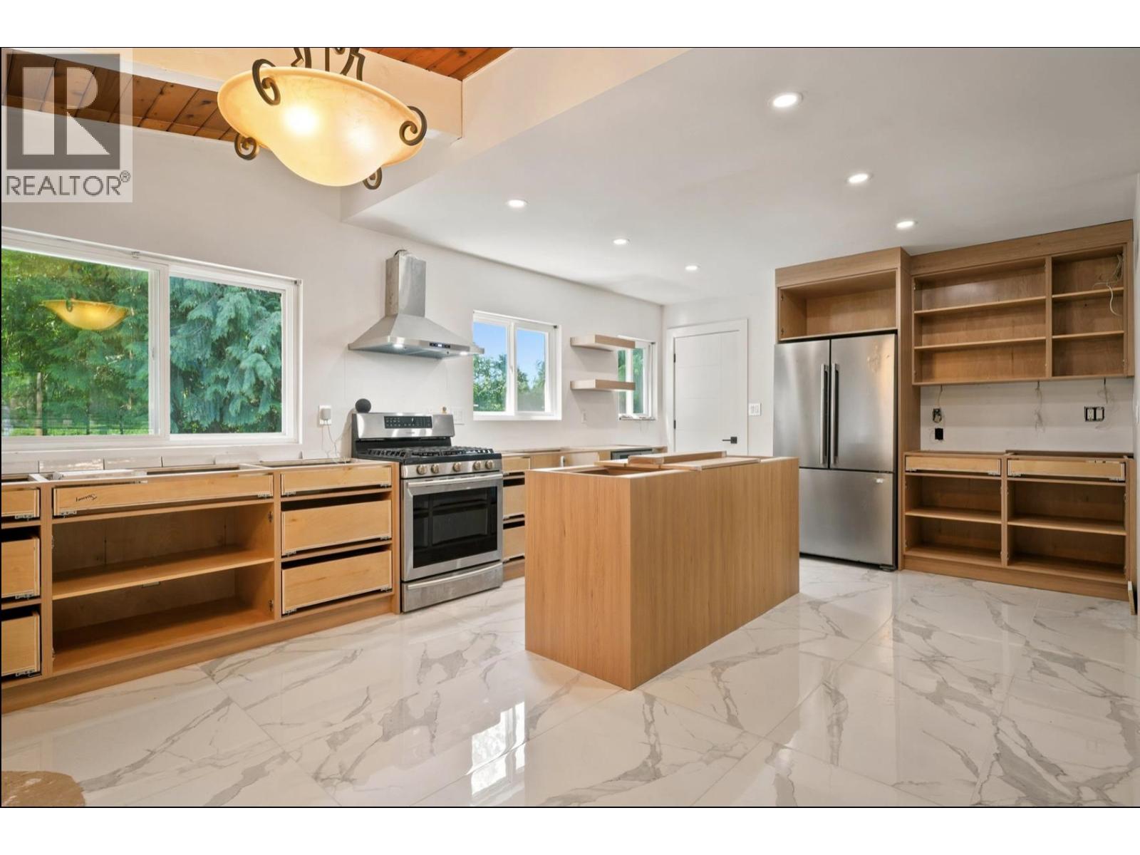 1707 Dempsey Road, North Vancouver, British Columbia  V7K 1T2 - Photo 6 - R3170029
