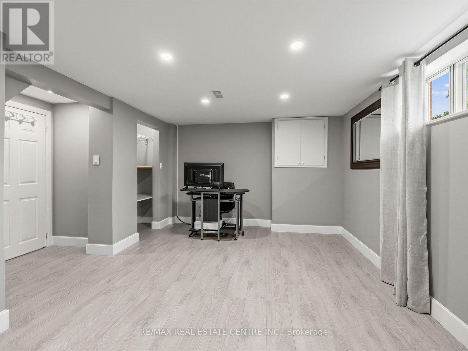 2475 Brookhurst Road, Mississauga, Ontario  L5J 1R4 - Photo 25 - W13849816