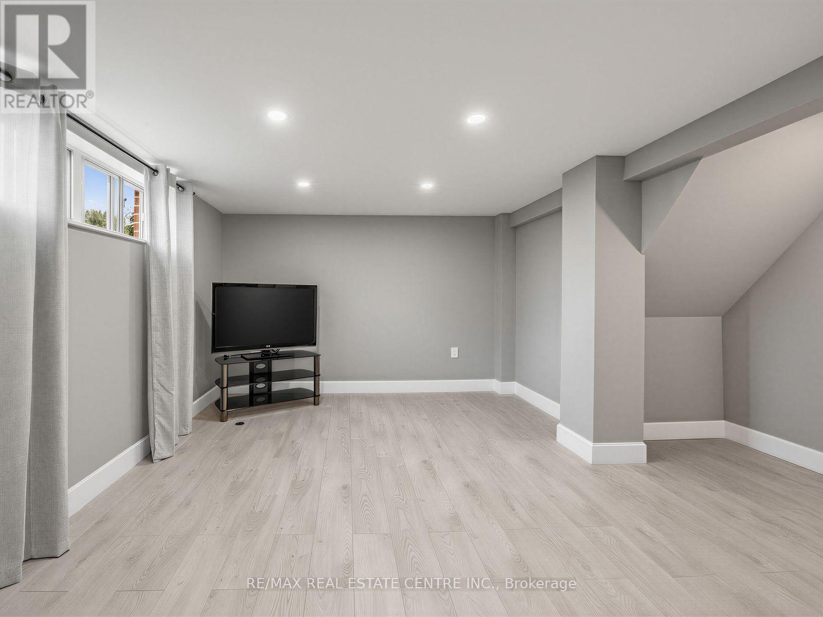 2475 Brookhurst Road, Mississauga, Ontario  L5J 1R4 - Photo 26 - W13849816