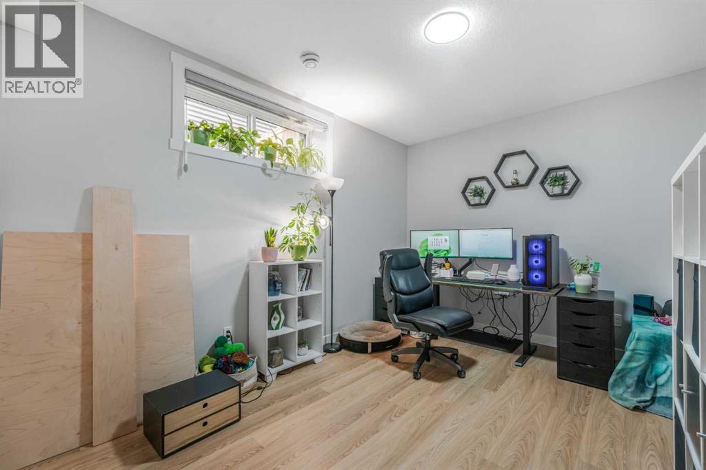58 Creekside Avenue SW, Calgary, Alberta  T2X 4A9 - Photo 39 - A2348771