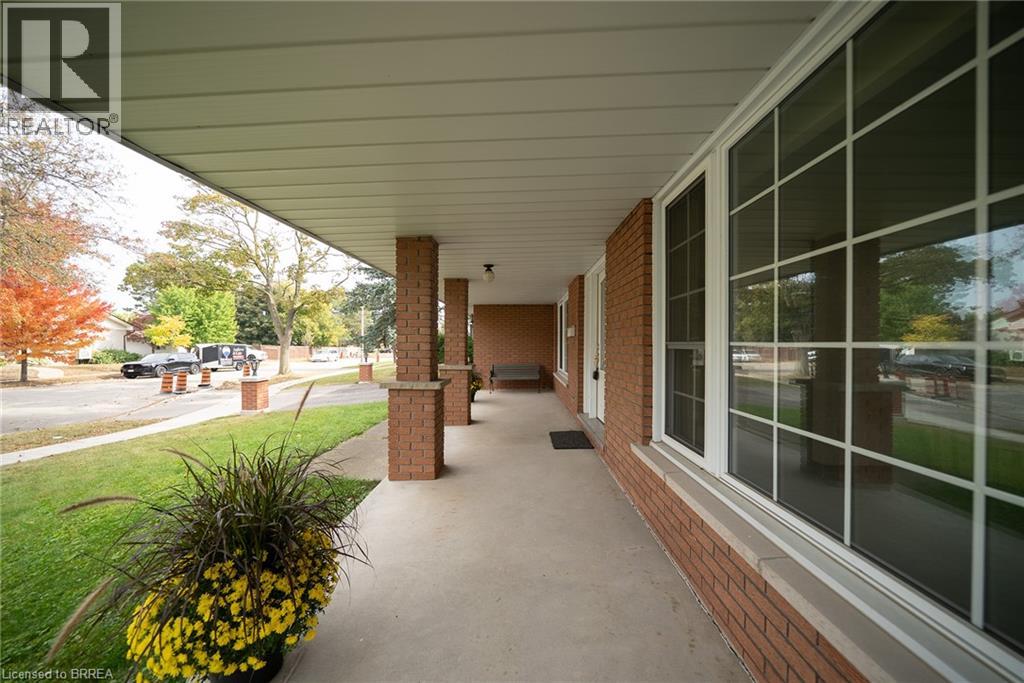 24 Japonica Crescent, Brantford, Ontario  N3R 1N6 - Photo 3 - 40865989