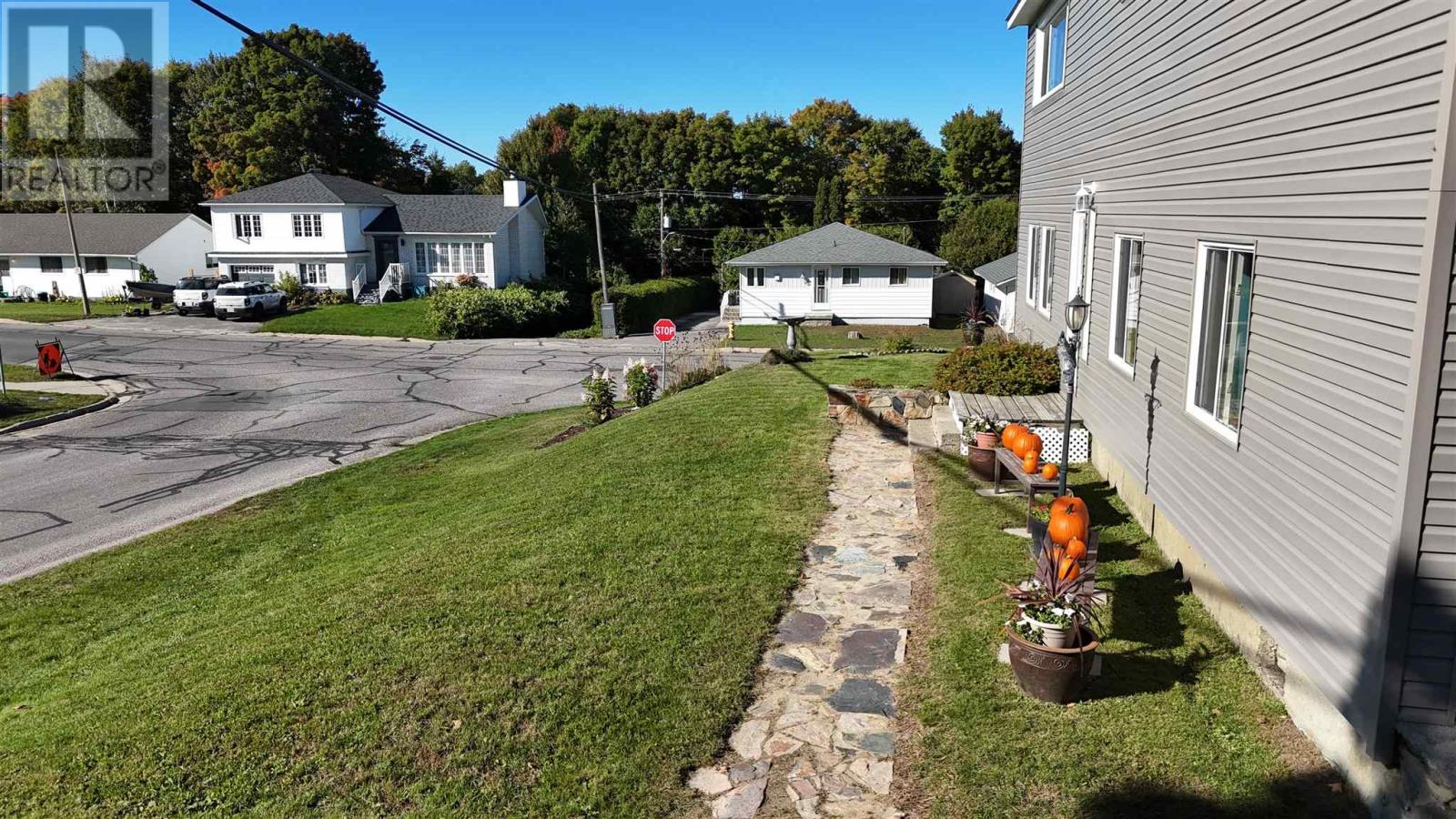 1 Joubin Rd, Elliot Lake, Ontario P5A 1V7 - Photo 24 - SM262724
