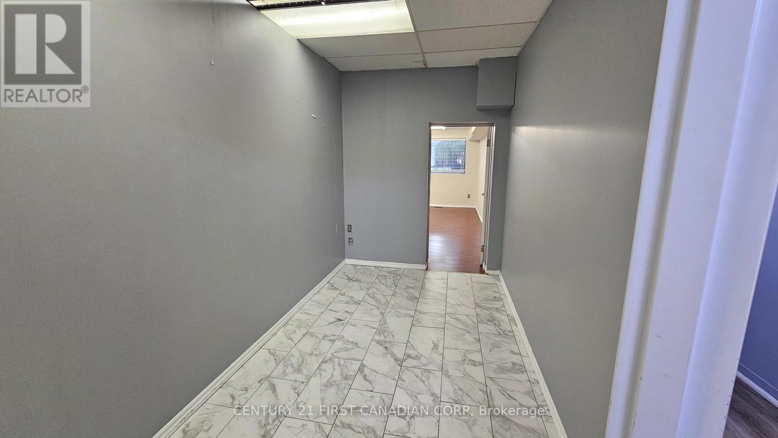 Upper - 89 Wharncliffe Road N, London North, Ontario  N6H 2A7 - Photo 6 - X13849366
