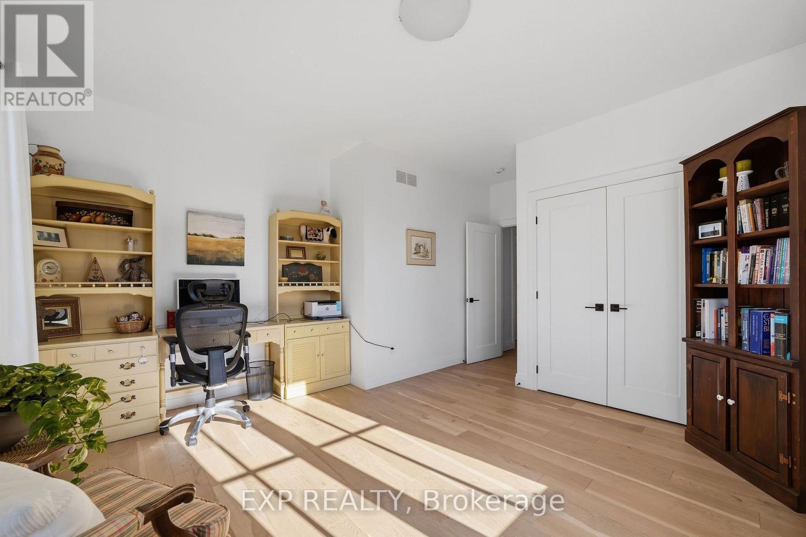 1 - 10038 Oxbrow Drive, Middlesex Centre, Ontario  N0L 1R0 - Photo 16 - X13849980